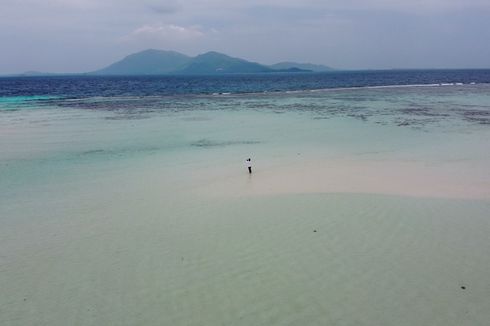 Pulau Cemara Besar Karimunjawa, Pesona Pasir Timbul di Tengah Laut
