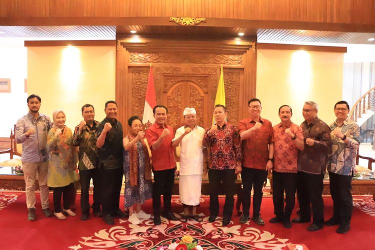 Pemerintah menetapkan Gubernur Bali sebagai Ketua Dewan Kawasan, Wali Kota Denpasar sebagai Wakil Ketua Dewan Kawasan, Sekretaris Daerah Provinsi Bali sebagai ex- officio Sekretaris Dewan Kawasan,