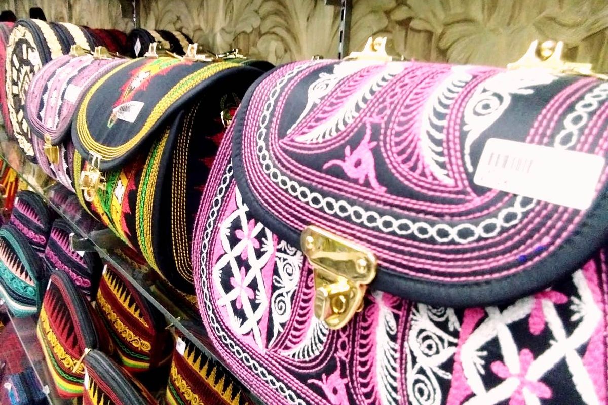 Tas suvenir khas Aceh