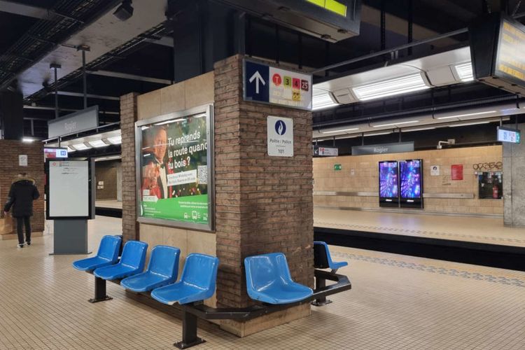 Stasiun metro Rogier di Brussel, Belgia.