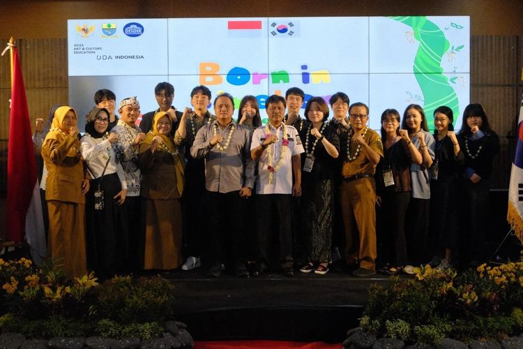 Kisah Payung dan Kertas Origami di Cirebon, Jejak Kemitraan Indonesia-Korea Selatan Bangun SDM Masa Depan (Bagian 2)