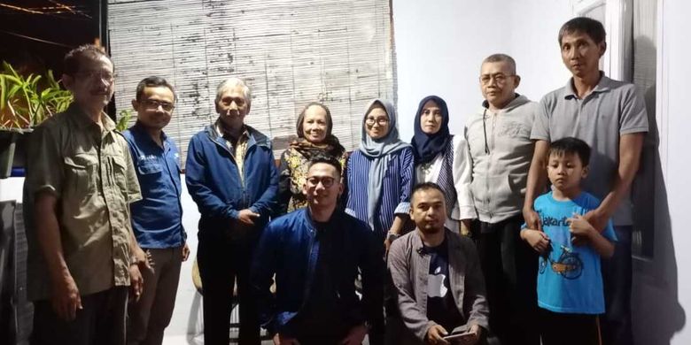 Ulus Rusdiana (33) warga Cipatujah, Kabupaten Tasikmalaya, telah pulang di rumahnya seusai pemulangan karantina di Natuna pasca evakuasi WNI akibat merebak virus Corona di Wuhan, China, Minggu (16/2/2020).