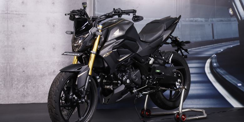 Modifikasi Honda All New Cb150r Streetfire Berkonsep Streetfighter