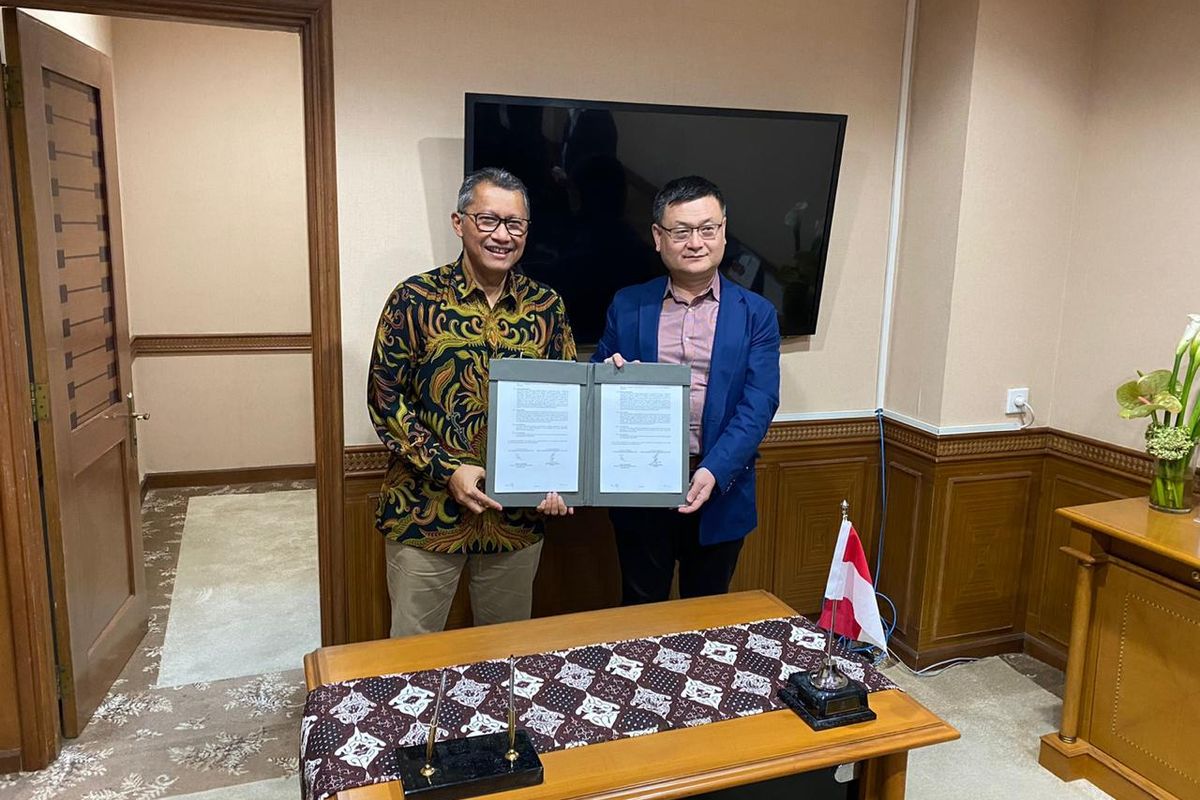 Perjanjian kerja sama antara Syahrial Mukthar selaku Direktur Strategi dan Pengembangan Bisnis PGN dan Zhu Yanping William selaku Direktur Utama WnD (Liaoning) Heavy Industry Co., Ltd., Jumat (7/02/2020).