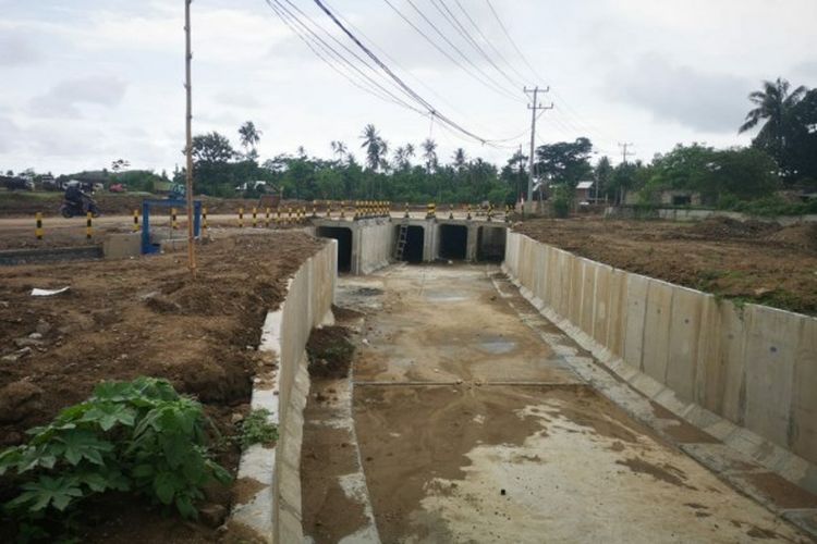 Pengendali banjir di Kabupaten Lombok Tengah, Provinsi Nusa Tenggara Barat (NTB).