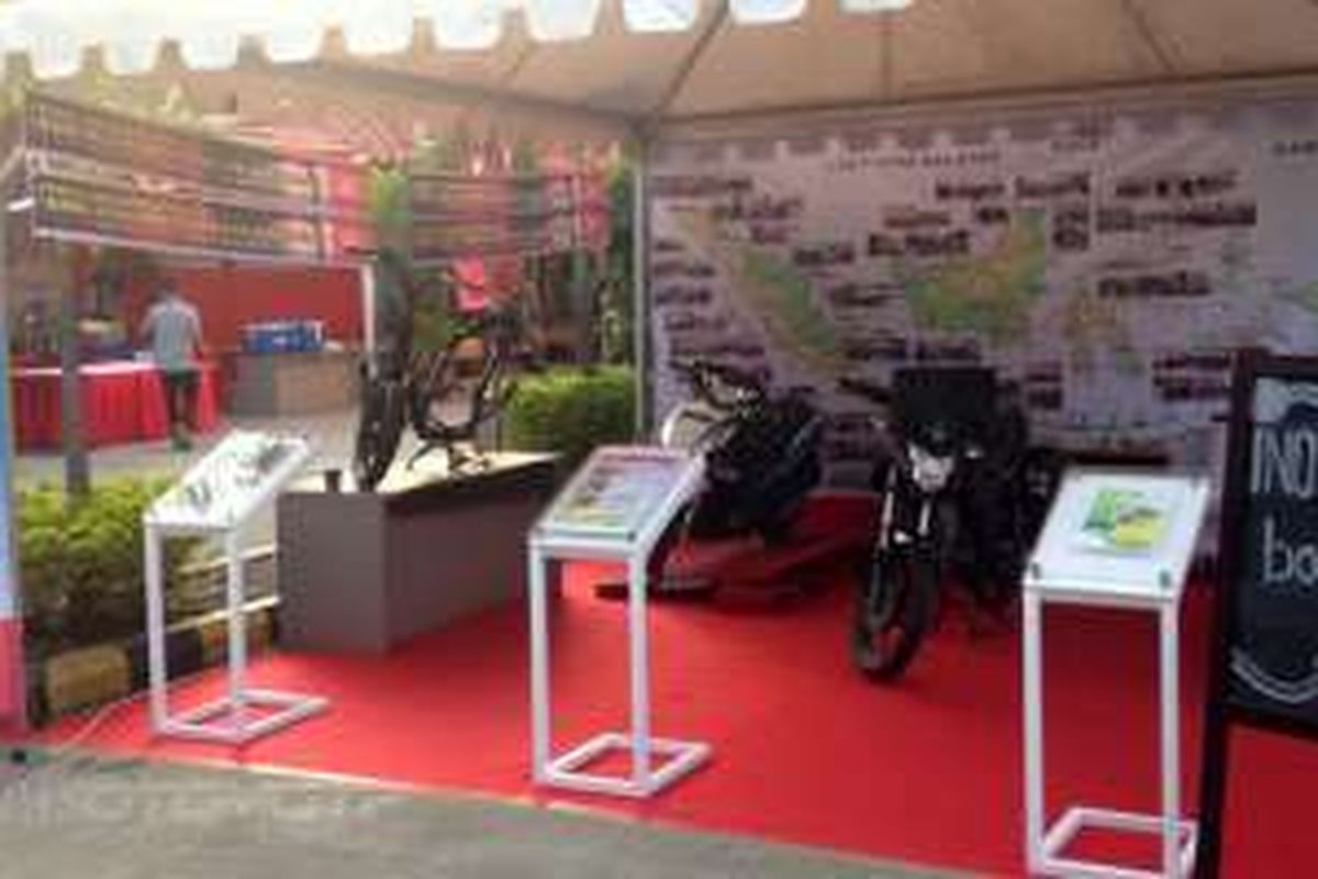 Booth inovasi yang dihadirkan dalam final kompetisi Uji Kompetensi Teknik Sepeda Motor.
