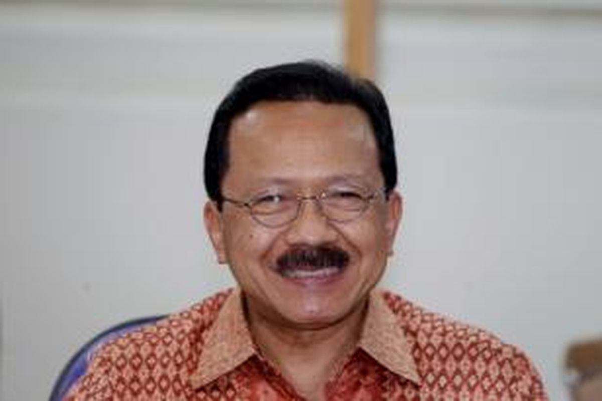 Gubernur DKI Jakarta Fauzi Bowo saat mengunjungi kantor redaksi Kompas.com di Palmerah, Jakarta, Jumat (6/1/2012). 