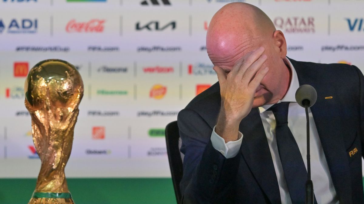FIFA Panen Kecaman Usai Cabut Kartu Merah Balogun, Dituduh Tunduk pada Trump