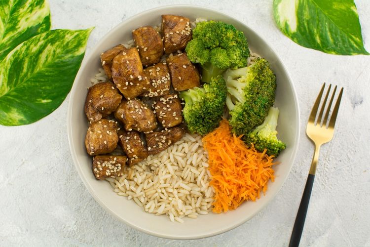 Bukan Lemon dan Minyak Zaitun, Ini Cara Kulit Glowing Menurut Dokter