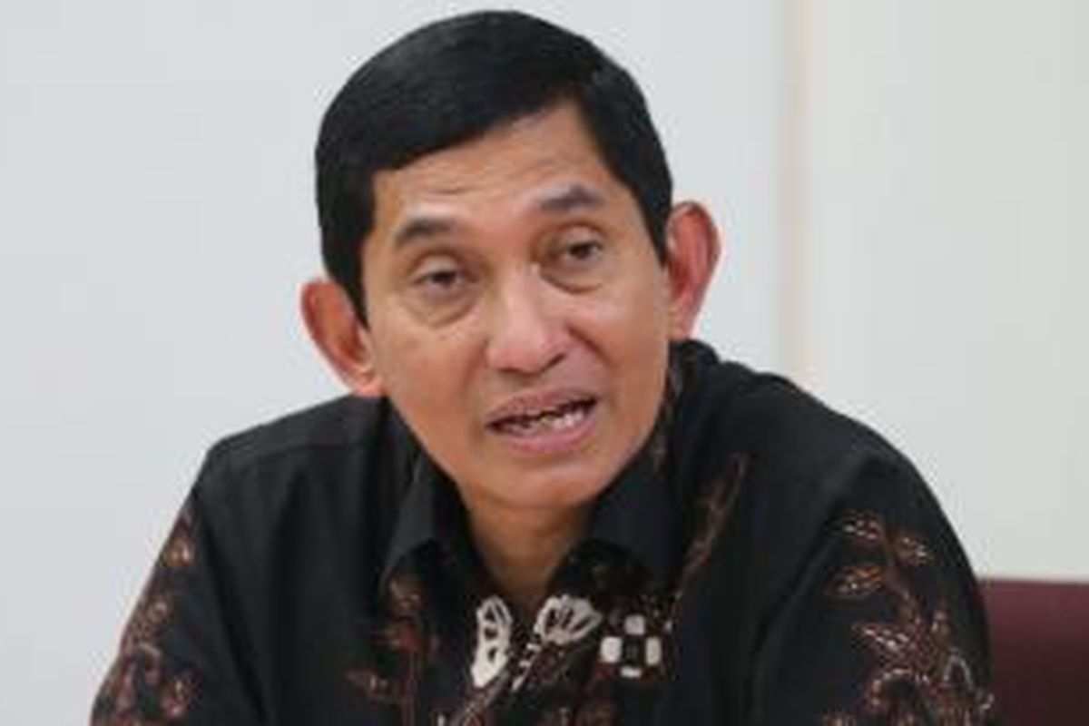 Presiden Direktur PT Freeport Indonesia Maroef Sjamsoeddin, didampingi sejumlah stafnya saat berkunjung ke Redaksi Kompas, Jakarta, Senin (16/2/2015). Dalam kunjungan tersebut Freeport mensosialisasikan rencana pembangunan fasilitas pengolahan barang tambang (smelter).