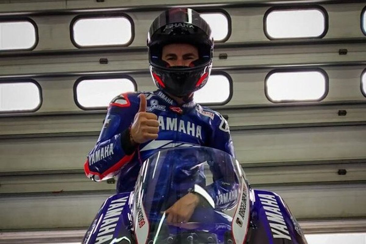 Penampilan pertama Lorenzo setelah kembali ke Yamaha.