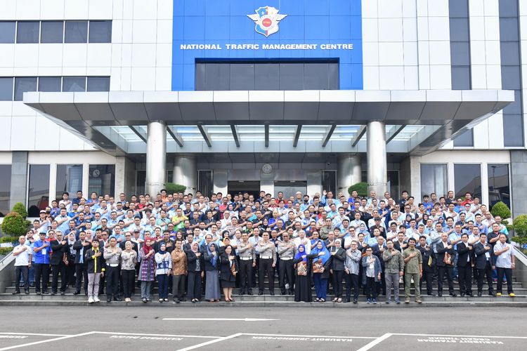 Para peserta pelatihan Training of Trainer (TOT) Pendidikan dan Pelatihan Mengemudi Seluruh Indonesia dan Asesmen Kompetensi Kerja Nasional Indonesia (KKNI) Level-4 Instruktur atau Trainer