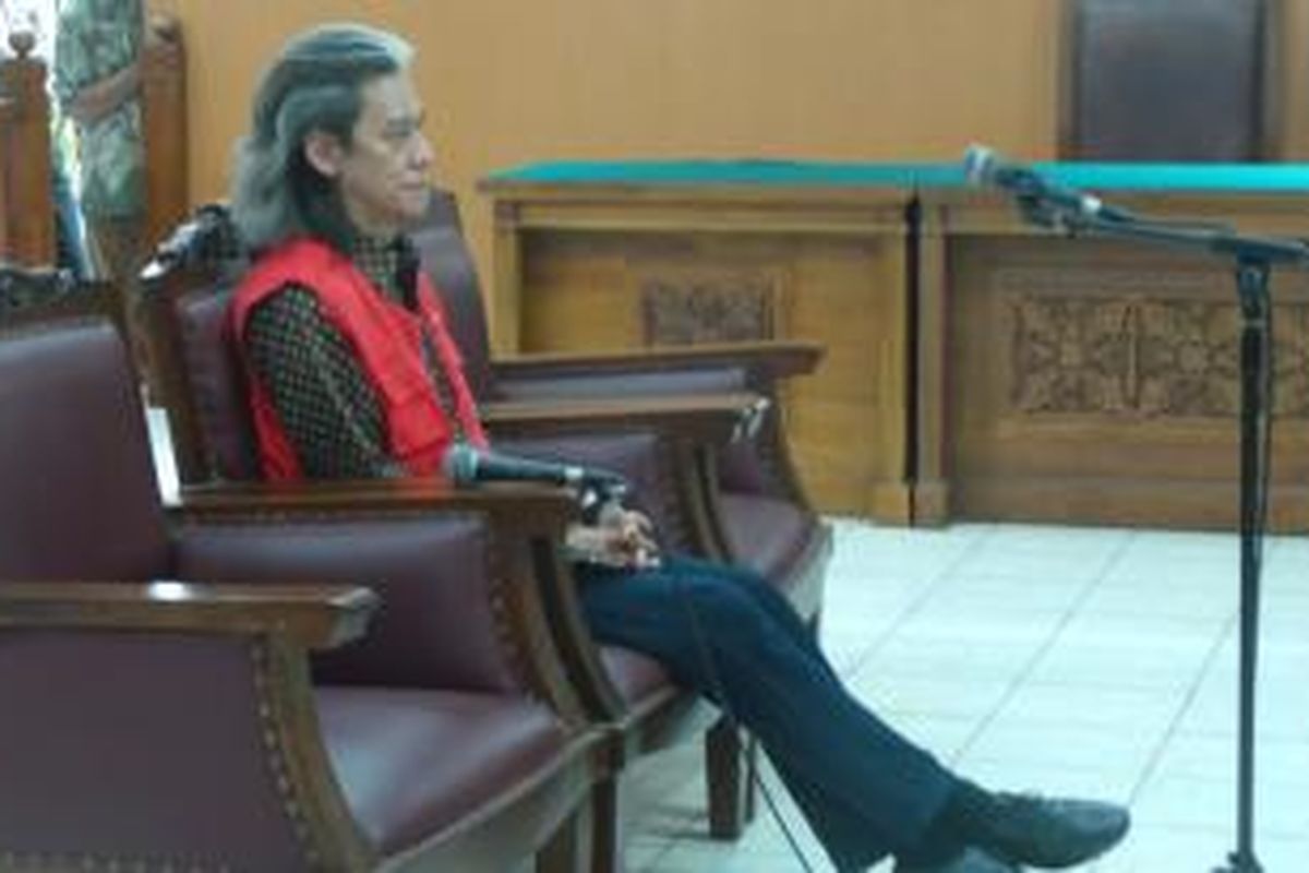 Fariz RM menjalani sidang perdana kasus narkoba di Pengadilan Negeri Jakarta Selatan. Senin (9/3/2015).