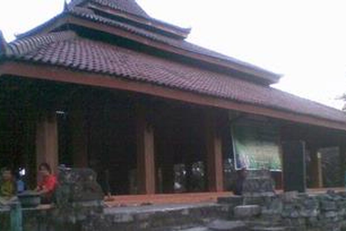 Bangunan pendopo di area komplek Setono Gedong, Kota Kediri, Jawa Timur. 