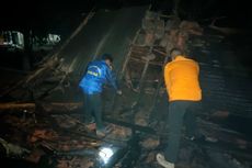 Rumah Warga di Situbondo Terbakar Saat Penghuninya Sedang Tidur 