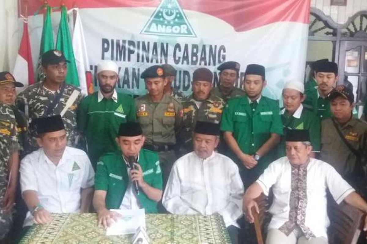 Pengurus GP Ansor Jakarta Selatan Sulton Muminah akhirnya menggelar rapat bersama Ketua Nahdlatul Ulama Jakarta Selatan Abdul Rozak Alwi, Ketua Banser Jakarta Selatan Saiful Dasuki, dan Ketua forum Lintas Ormas Zaini Ahmad di Sekretarian Perwakilan Cabang Gerakan Pemuda Ansor Jakarta Selatan di Jalan Tegal Parang Utara Nomor 37A, Selasa (7/2/2017).