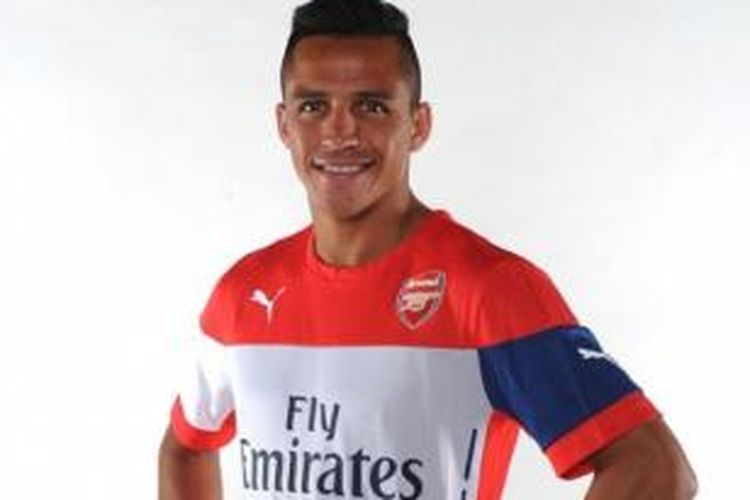 Alexis Sanchez resmi berseragam Arsenal