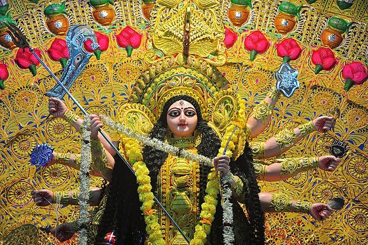Di India, Durga sangat dihormati umat Hindu sebagai istri Shiwa dan ibunda Ganesha