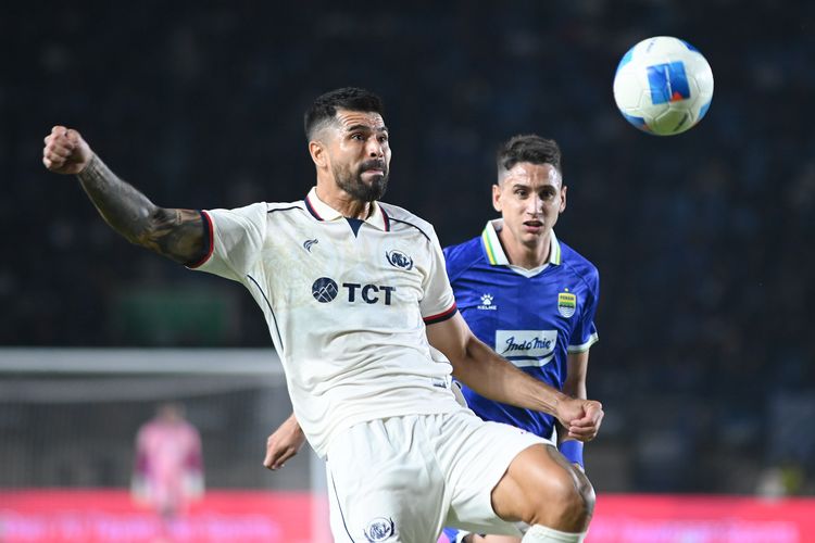 Hasil Persib Vs Arema FC 1-0, Marcos Santos Nikmati Laga, Guevara Terkecoh