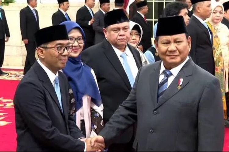 Presiden Prabowo Subianto resmi melantik Menteri Pendidikan Tinggi, Sains, dan Teknologi Brian Yuliarto menjadi Kepala Badan Industri Mineral, Senin (25/8/2025).