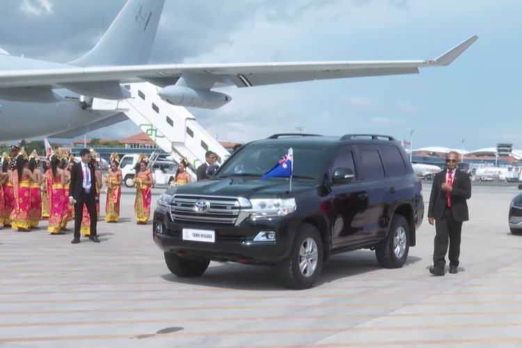 Toyota Land Cruiser 200 GX-R yang digunakan Perdana Menteri Kanada pada KTT G20 di Bali