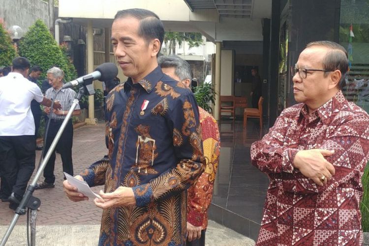 Presiden Joko Widodo berkunjung ke Kantor KWI, Jakarta, Jumat (24/8/2018).
