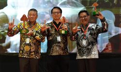 Jaga Kelestarian Hutan, Toba Pulp Lestari Raih Prima Wana Karya 2025