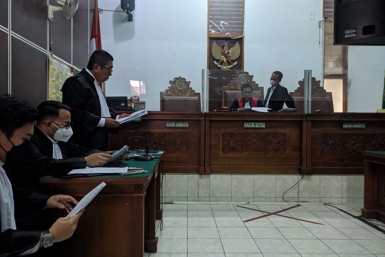 Suasana sidang praperadilan AKP Irfan Widyanto dalam kasus obstruction of justice pembunuhan Brigadir J di Pengadilan Negeri Jakarta Selatan, Senin (17/10/2022).