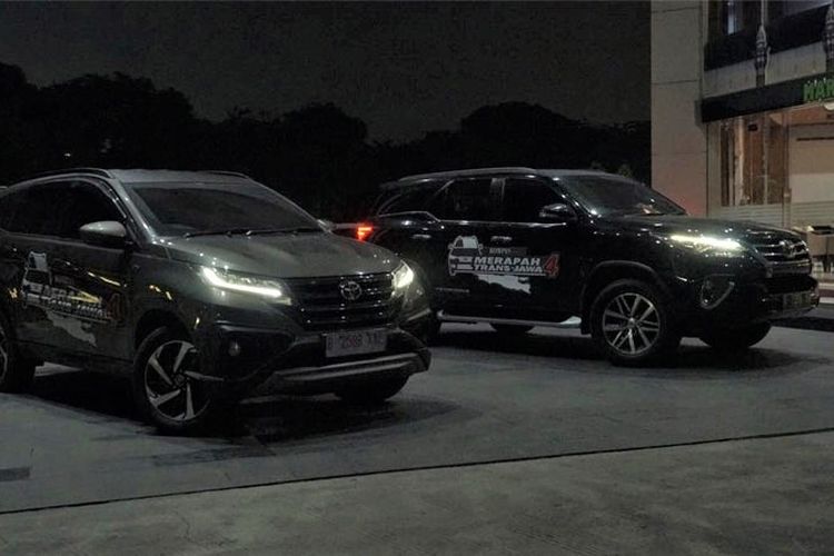Dua SUV Toyota Kawal Perjalanan Merapah Tans Jawa 2019