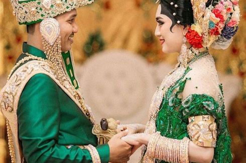 Adat Pernikahan Bugis yang Masih Dipertahankan Hingga Kini