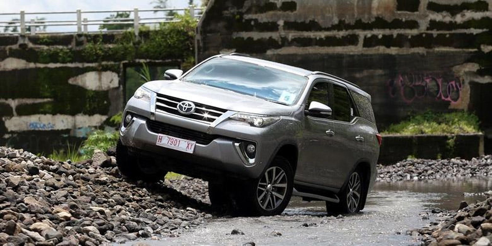Adu Fitur Antara Fortuner Pajero Sport Dan Trailblazer