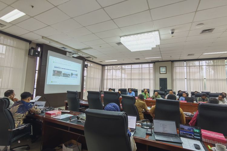 Progres Lambat dan Dugaan Pakai Air Laut, Proyek Jalan Rp 132 Miliar di Kaltim Disorot DPRD