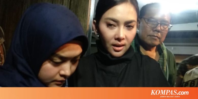 Pelukan Syahrini untuk Bunga Citra Lestari