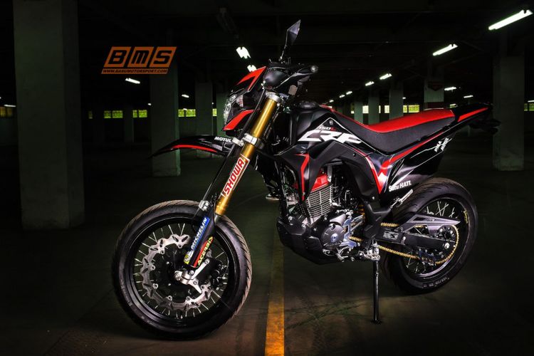 Modifikasi Honda CRF150L Bergaya Supermoto