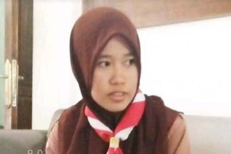 Fera Febiyanti, pelajar dari Jombang yang meraih nilai UNBK SMK Terbaik se-Jawa Timur.