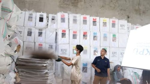 Sebagian Logistik Pilkada Sudah Tiba di Sumbawa, Surat Suara Minggu Depan