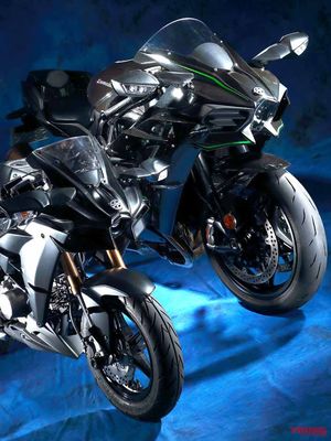 Kawasaki Z125 dimodifikasi menjadi Ninja H2 versi mini