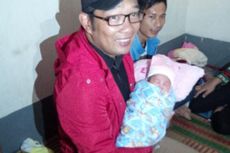 Ridwan Kamil Tengok Ibu yang Melahirkan di Tengah Puting Beliung