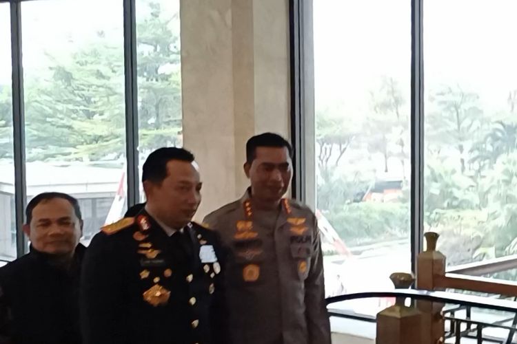 Kapolri Jenderal Listyo Sigit Prabowo dan Kabareskrim Komjen Wahyu Widada di Hotel Grand Sahid Jaya, Jakarta, Senin (27/11/2023).