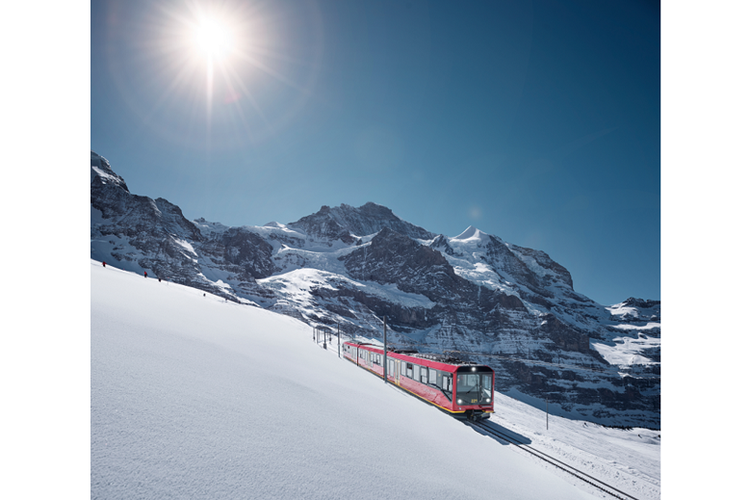 Dataran salju di Kawasan Jungfrau (Dok. Switzerland Tourism)