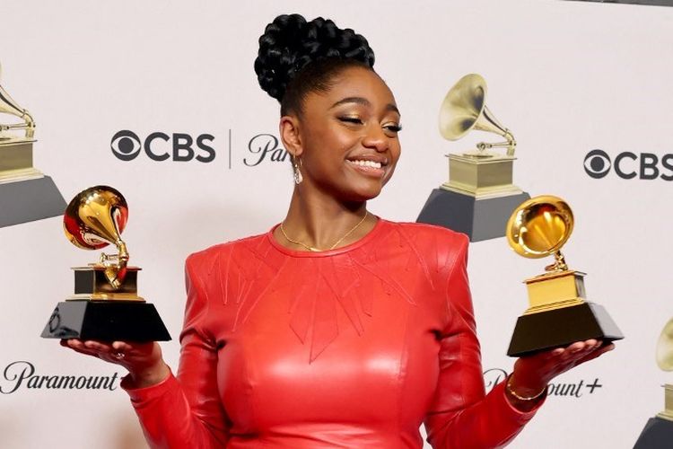 Penyanyi Samara Joy memenangi dua Grammy, yakni Best New Artist dan Best Jazz Vocal Album pada Grammy Awards ke-65 yang digelar di Crypto.com Arena, Los Angeles, California, Minggu (5/2/2023). 