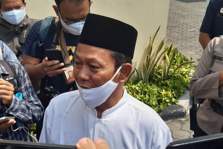 Pengasuh Ponpes Al Quraniy Azzayadiy Solo, KH Abdul Karim (Gus Karim) di RS Kasih Ibu Solo, Selasa (5/5/2020).