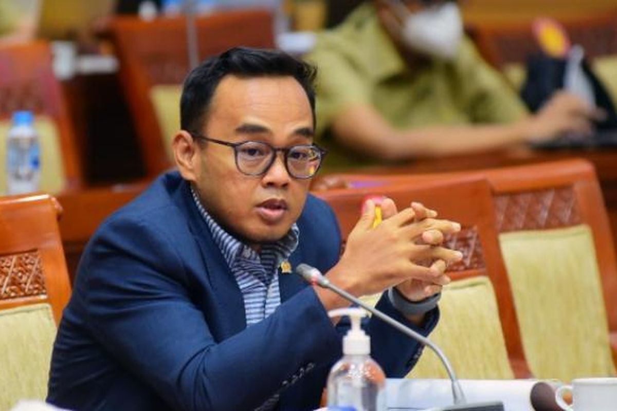Anggota Komisi III Dewan Perwakilan Rakyat (DPR) dari fraksi Partai Kebangkitan Bangsa (PKB) Mohammad Rano Alfath di Gedung Parlemen, Senayan, Jakarta. 