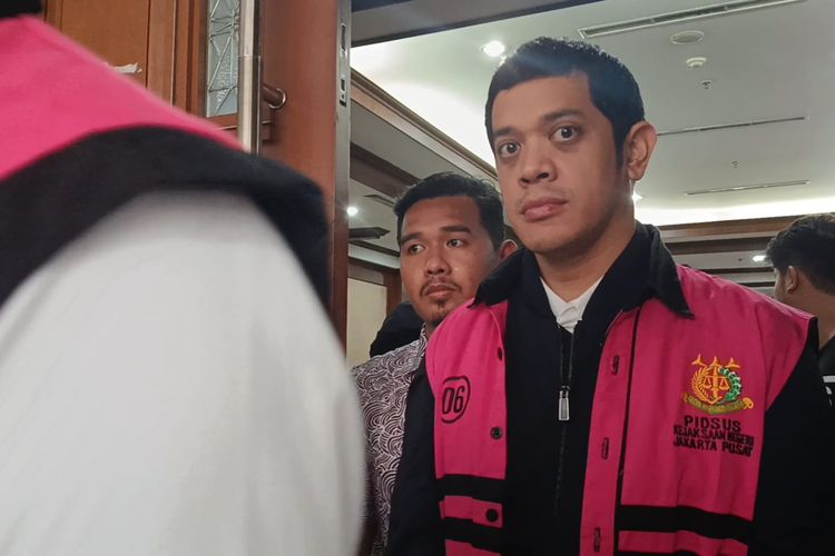 Kerry Anak Riza Chalid Harap Ada Keadilan Usai Dituntut 18 Tahun Penjara