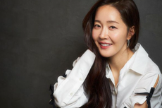 Bintang Birthcare Center, Uhm Ji Won Mendadak Umumkan Perceraian