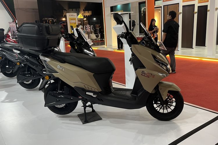 Gesits GV1 akhirnya resmi diperkenalkan ke publik dalam ajang Jakarta Fair 2025