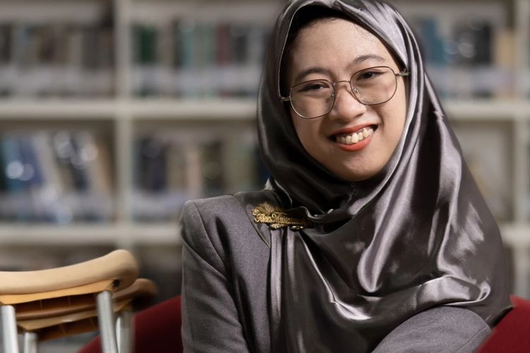 Pakai Kursi Roda Sambil Kuliah, Ida Raih 2 Beasiswa LPDP Sekali Coba