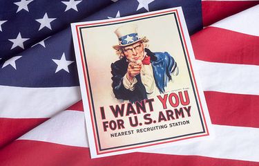 Ilustrasi poster rekrutmen tentara Amerika Serikat selama Perang Dunia I, yang berisi potret Paman Sam.