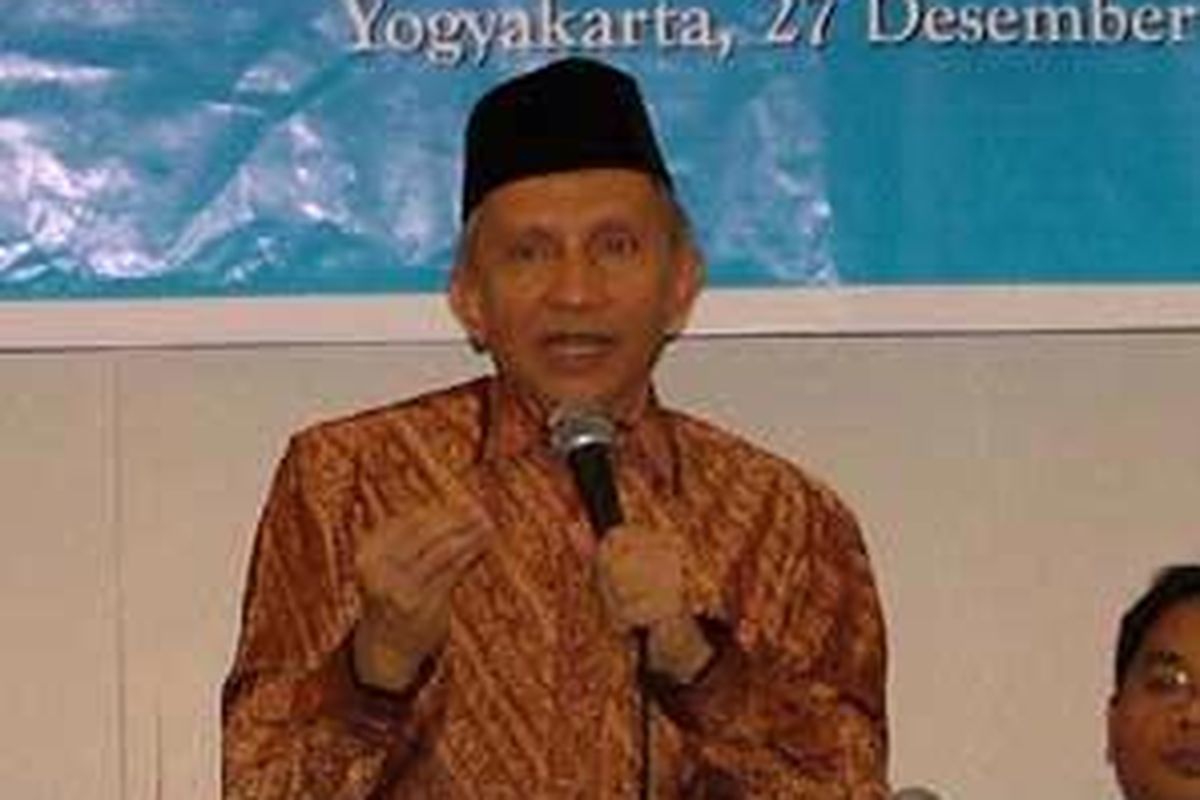 Mantan Ketua Umum DPP PAN Amien Rais menyatakan bersedia dicalonkan sebagai capres pada Pilpres 2009 dalam acara Orientasi Pemenangan Pemilu dan Deklarasi Amien Rais sebagai Capres PAN 2009, Sabtu (27/12) di Yogyakarta.