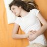 Posisi Tidur Untuk Mengurangi Nyeri Haid